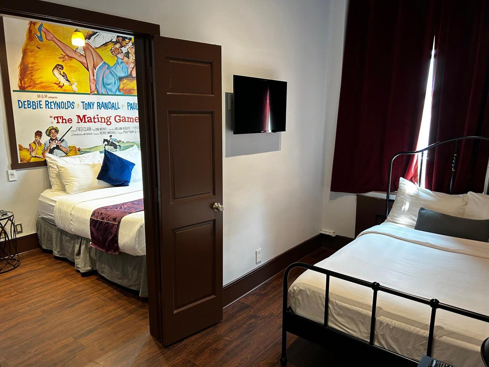 Deluxe Quadruple Room,1589568619:JPEG