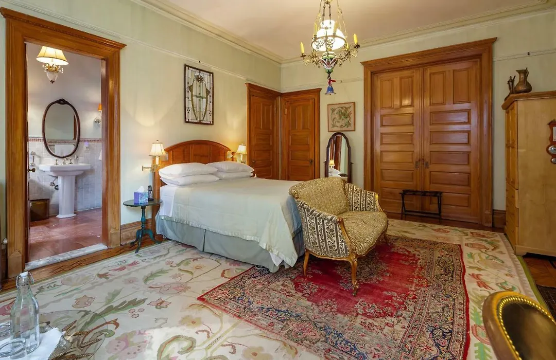 Manhattan Guest Suites-1