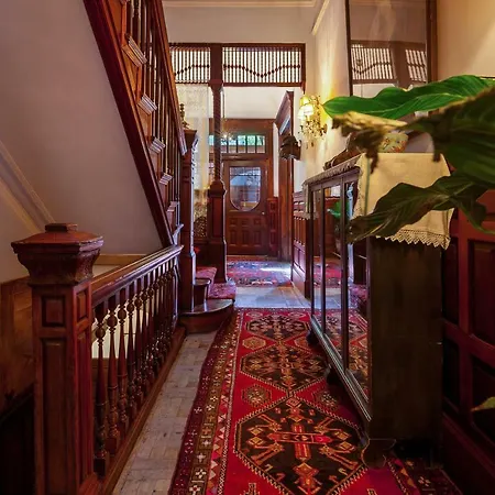 Manhattan Guest Suites-3
