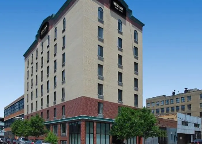 Airport Hotel: Red Lion Inn & Suites Long Island City